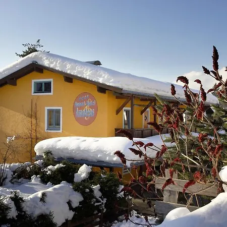Amadeus Appartement Sankt Johann in Tirol Exterior photo